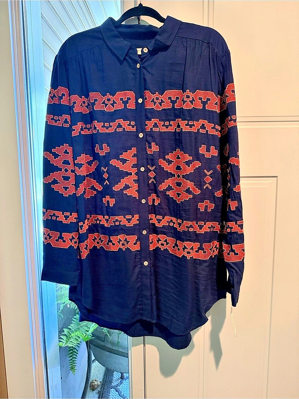 Overland Maya Embroidered Shirt Embroidered Button Down in Navy & Orange XL NWT
